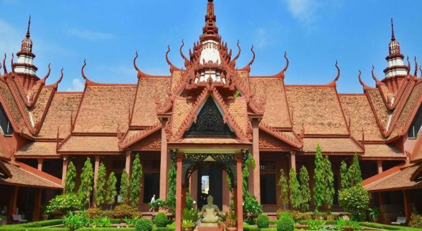 Essence Hotel-Phnom Penh Exterior photo