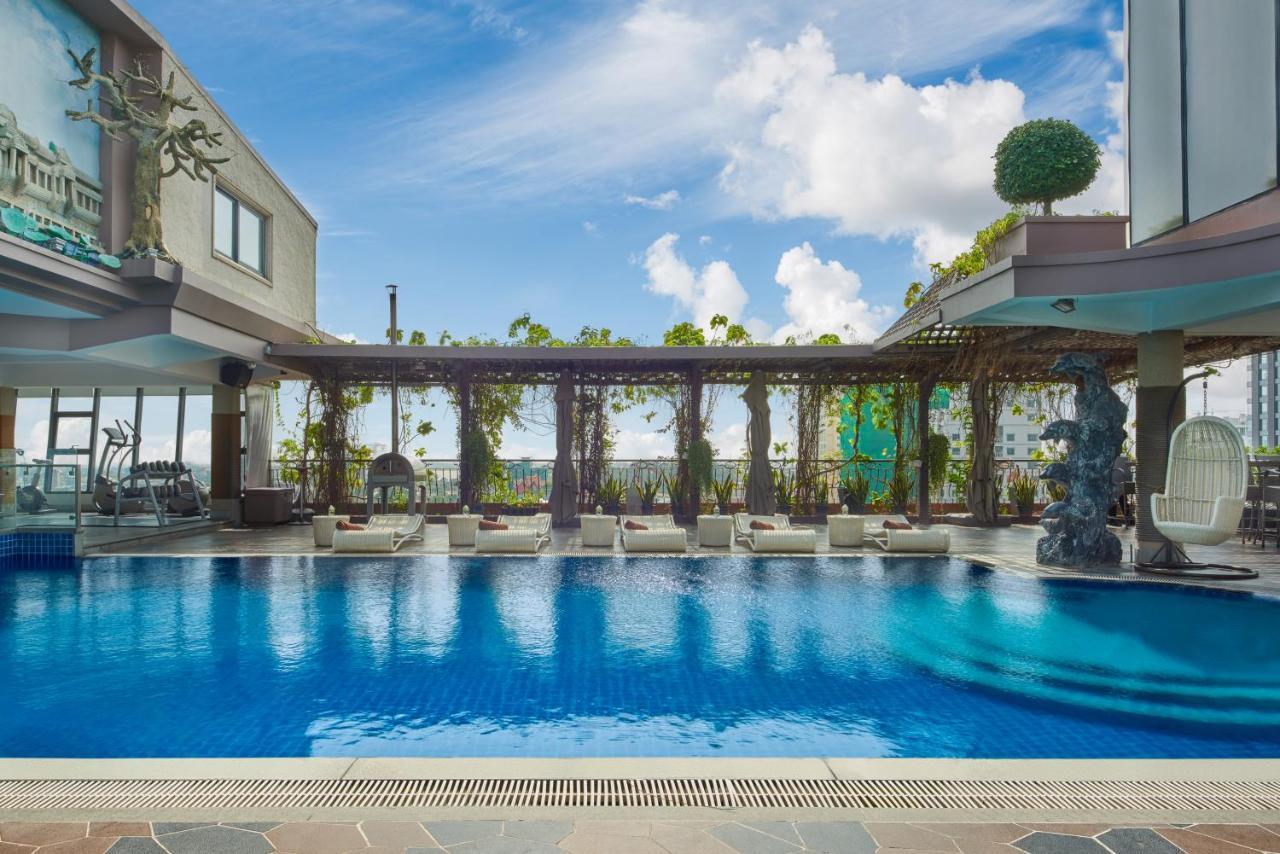 Essence Hotel-Phnom Penh Exterior photo